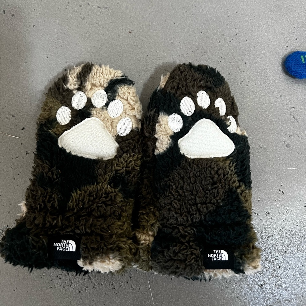 Northface baby bear mittens